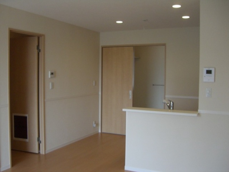 居室・リビング　図面と現状に相違がある場合には現状を優先