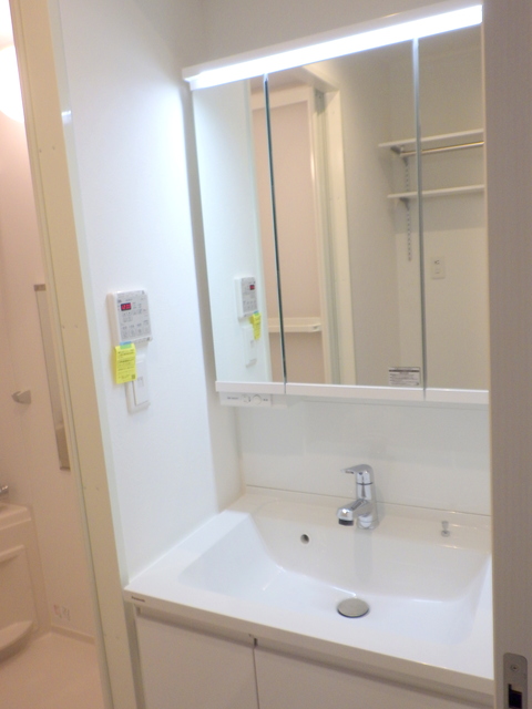 洗面設備　★シャンプードレッサー付洗面台★