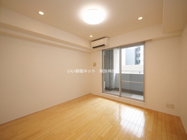 居室・リビング　同仕様写真となります。