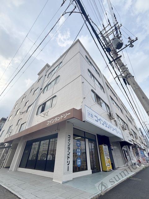 建物外観　スタイリッシュな建物です＾＾