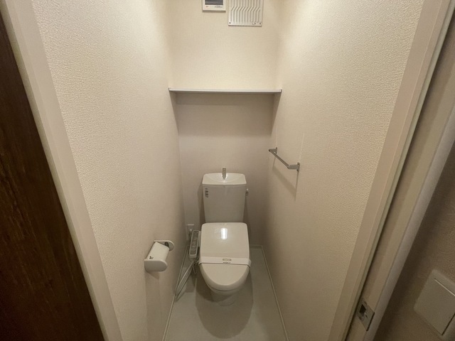 トイレ　同施工参考写真になります