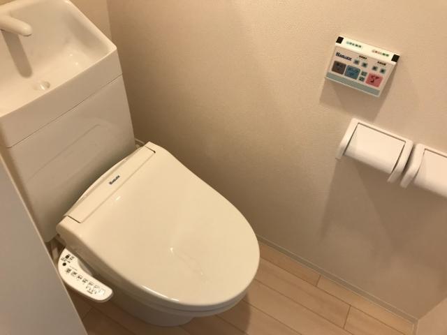 トイレ　シャワー付トイレ（イメージ）