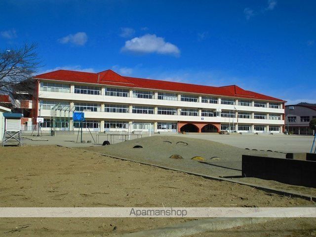 小学校　桜小学校（小学校）まで270m