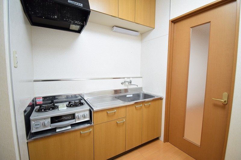 キッチン　2口コンロ付き