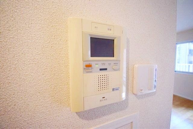 セキュリティ　★来客時に安心のＴＶモニターフォン★