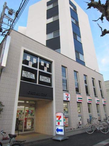 コンビニ　セブンイレブン（コンビニ）まで328m