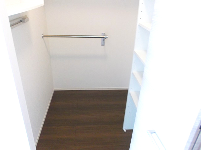 収納　ウォークインクローゼット