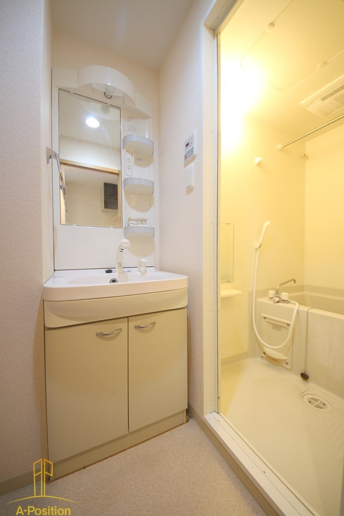 洗面設備　Uresidence京橋