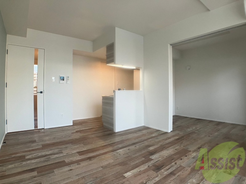 居室・リビング　広くてきれいなリビングです！快適に過ごせそうですね。