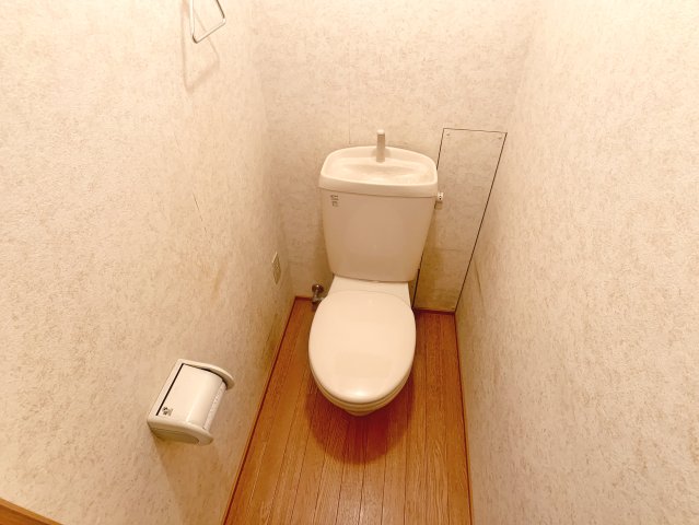 トイレ　ウォシュレット取付予定。