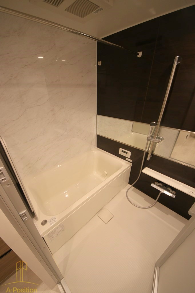 バス・シャワールーム　BRAVE北浜