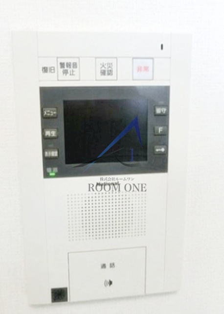 セキュリティ　モニター付きインターホンです。
