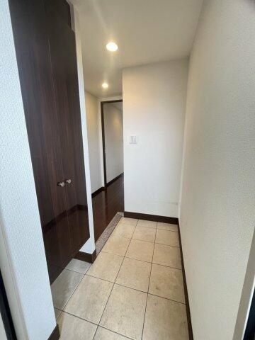 玄関　収納付き