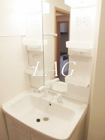 洗面設備　独立洗面台です。