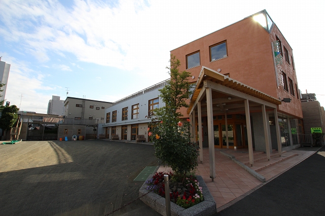 幼稚園・保育園　札幌白ゆり幼稚園（幼稚園・保育園）まで100m