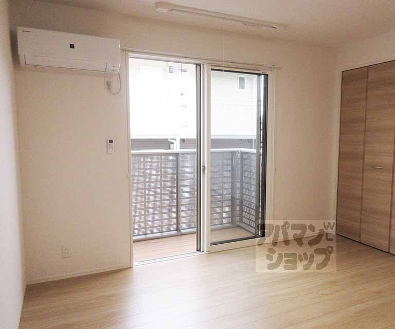 居室・リビング　キレイなお部屋です