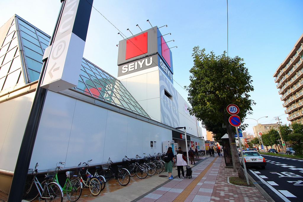 スーパー　西友平岸店（スーパー）まで889m