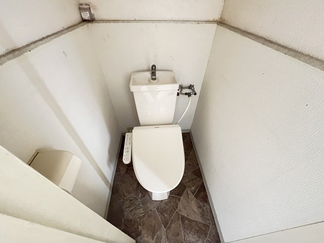 トイレ　コンパクトで使いやすいトイレです