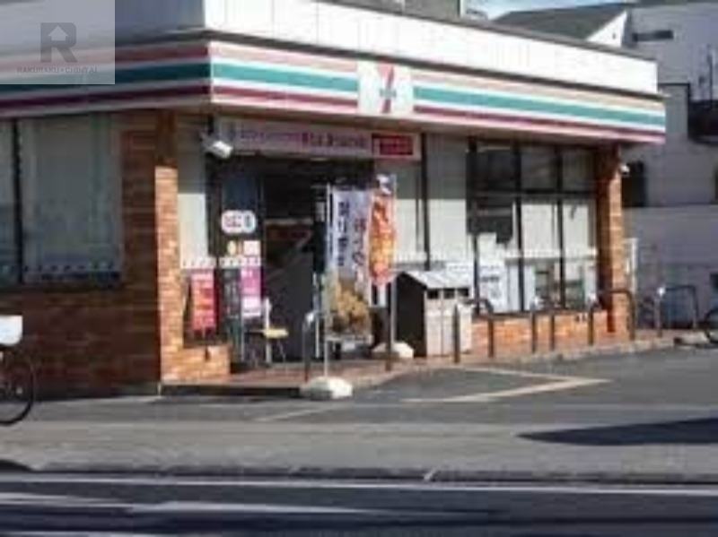 コンビニ　セブンイレブン豊中服部南町4丁目店（コンビニ）まで383m