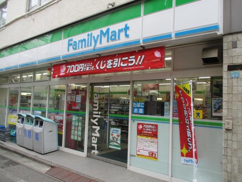 コンビニ　セブンイレブン 豊島椎名町駅北店（コンビニ）まで42m