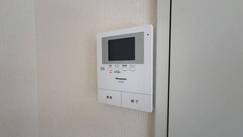 セキュリティ　モニター付きインターホン