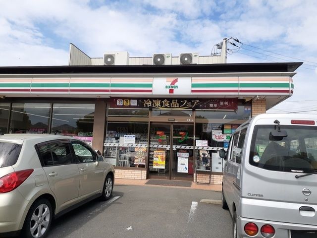 コンビニ　セブンイレブン 吉川きよみ野店（コンビニ）まで550m