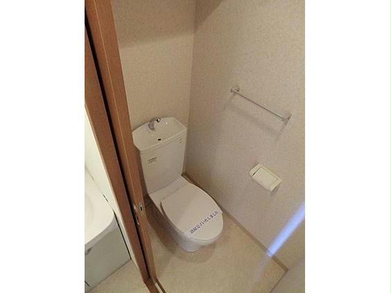 トイレ　※別部屋写真