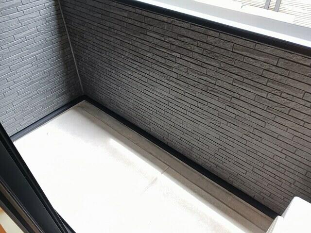 ＪＲ京浜東北線 石川町駅 バス乗車時間：20分 最寄りバス停で下車 徒歩1分 2階建 築1年の内装写真