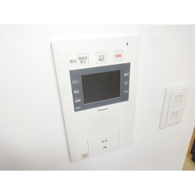 セキュリティ　顔の見える安心のオートロック付きです。