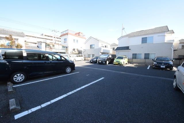駐車場　敷地内駐車場