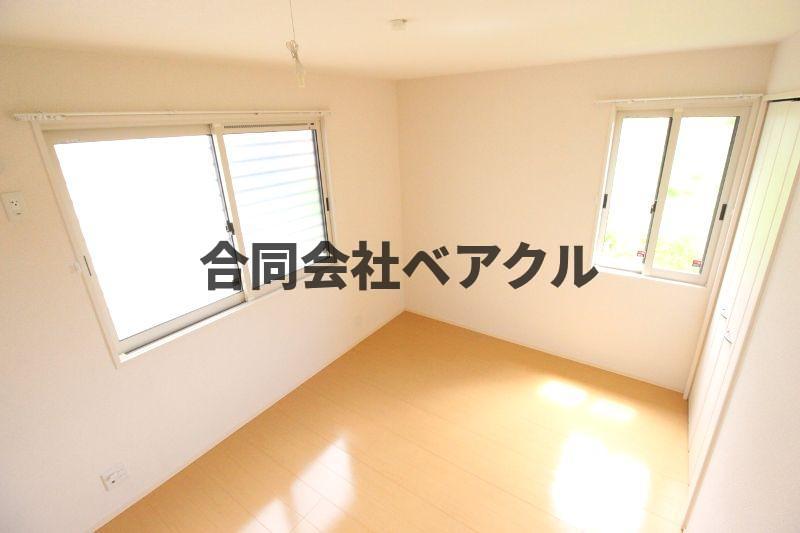 その他部屋・スペース　落ち着いて過ごせるお部屋なので、寝室にいかがでしょうか