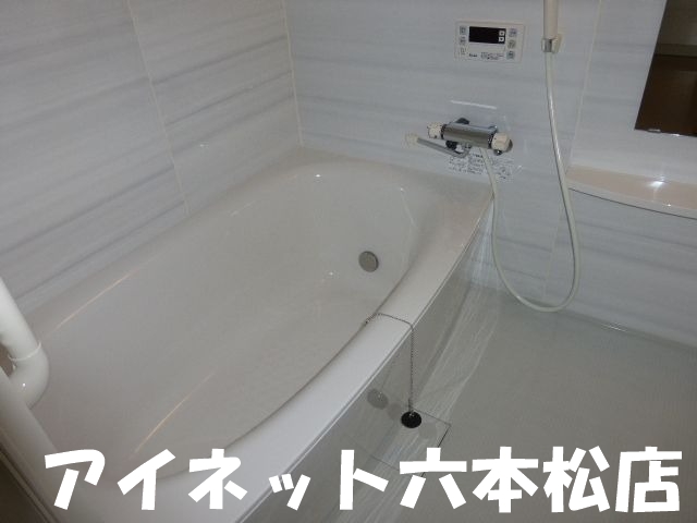 バス・シャワールーム　ゆっくり癒しましょう。