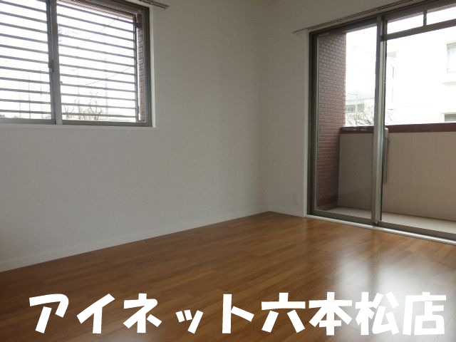 その他共有部分　子供部屋にいかがでしょうか。