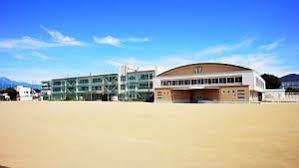 小学校　甲府市立池田小学校（小学校）まで1026m