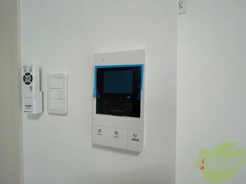 セキュリティ　ＴＶモニター付インターホンです。来客者の顔が見えるので安心！