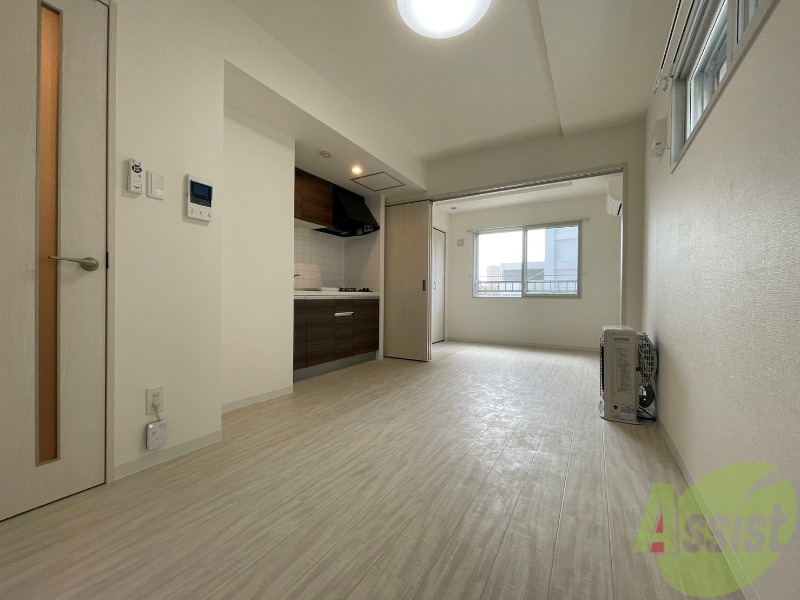 居室・リビング　明るいお部屋は気持ちよく過ごせそうですね。