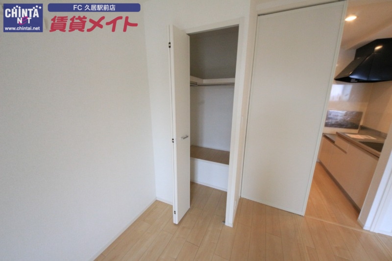 収納　同物件別部屋の写真