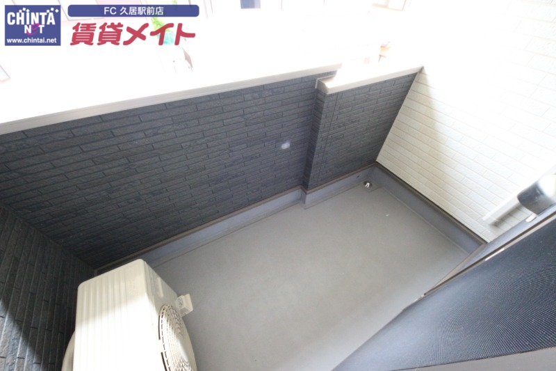 バルコニー　同物件別部屋の写真