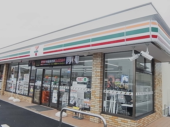 コンビニ　セブンイレブン上狛店（コンビニ）まで195m
