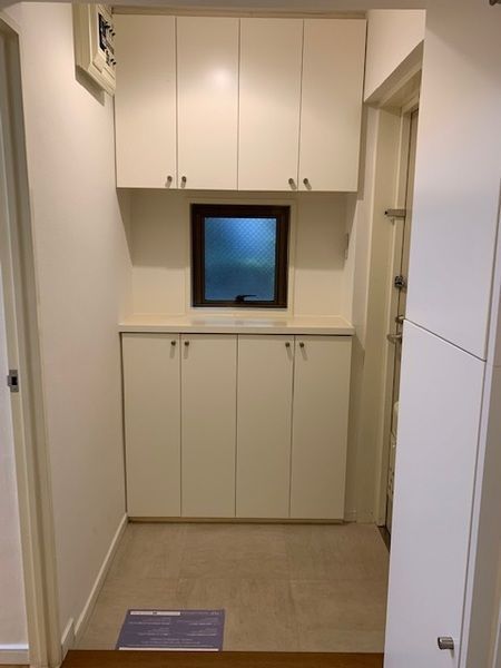 玄関　※別号室のお写真。内装等参考にしてください。