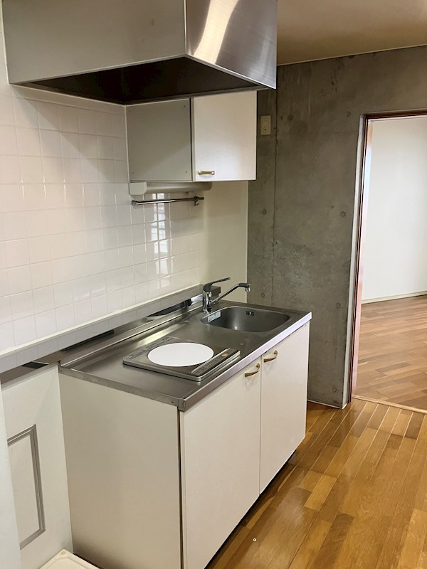 キッチン　同建物別部屋