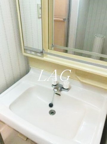 洗面設備　洗面台です。