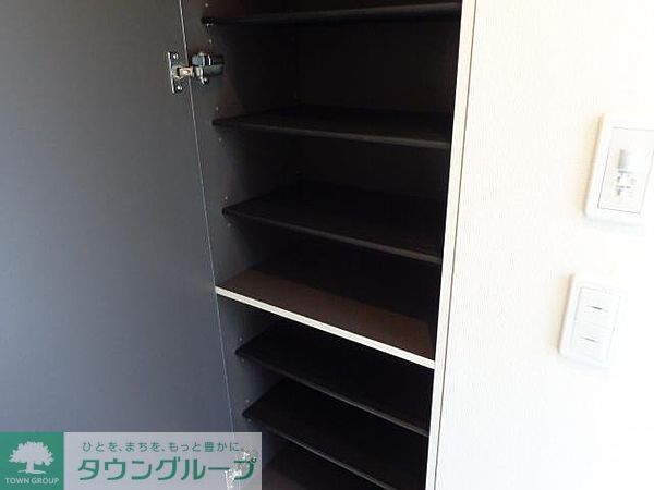 玄関　★お部屋探しは株式会社タウンハウジング東京まで★