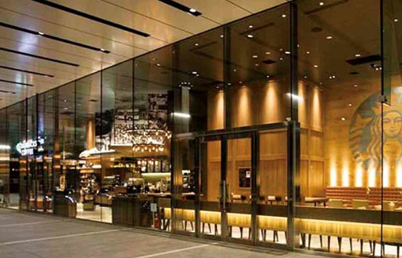 飲食店　スターバックスコーヒーアークヒルズサウスタワー店（飲食店）まで180m