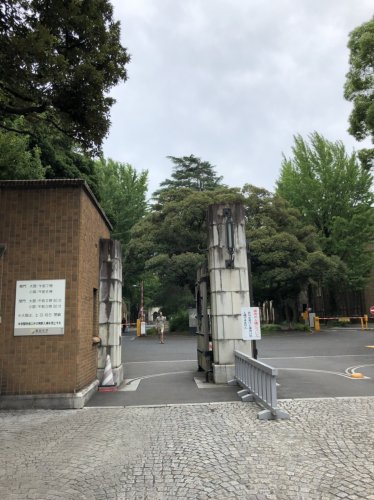 大学・短大　東京大学　正門（大学・短大）まで2827m