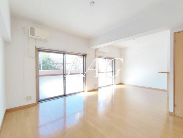 居室・リビング　洋室のお部屋です。