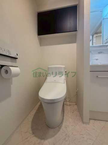 トイレ　ラフィスタ中野本町