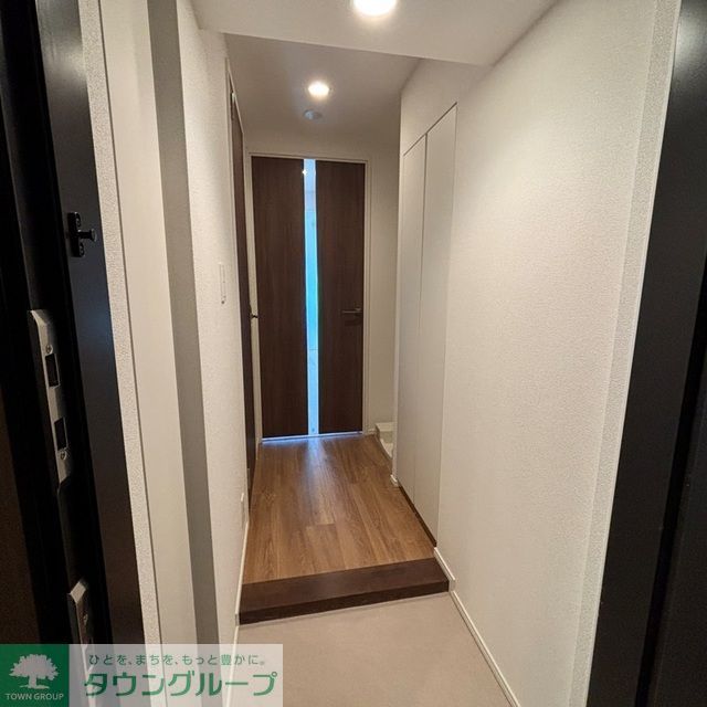 玄関　※写真は同タイプ住戸です。