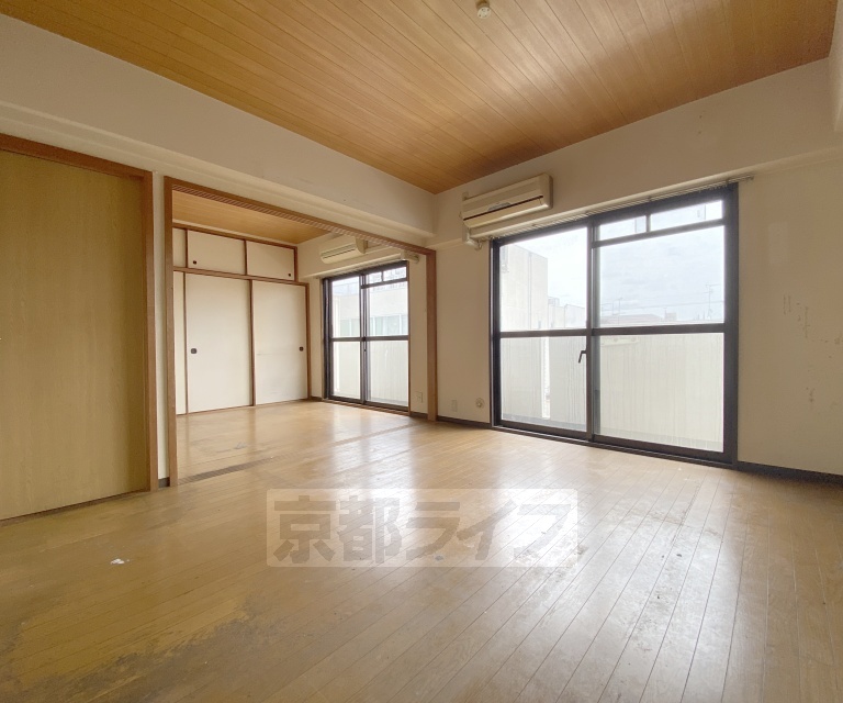 居室・リビング　開放感のあるお部屋です