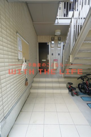 エントランス　毎日通るエントランスはこのようになっています